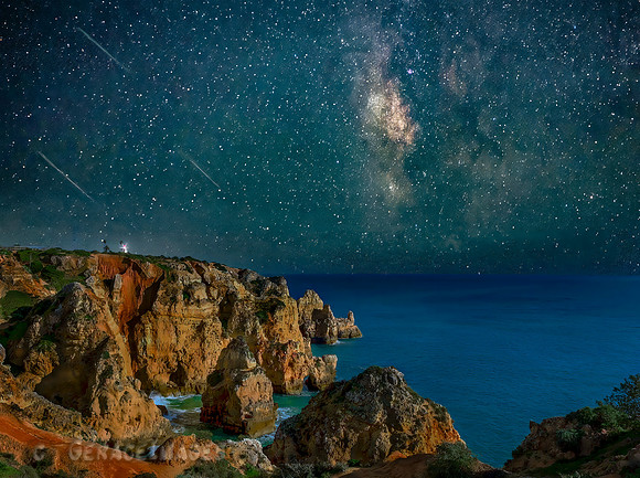 Perseid Meteor Shower & The Milky Way. Ponta da Piedade.