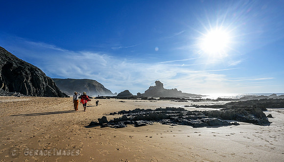 Walking towards Praia Castelejo.
