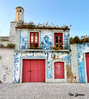 Seen along Avenida Luisa Todi