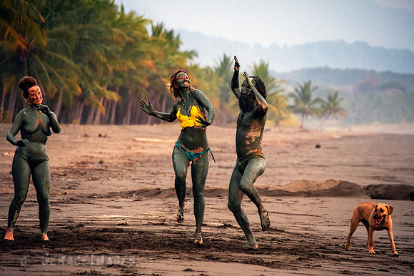 Envision is coming, Envision is coming! Celebration begins at the Luna Llena party, Playa Linda.