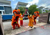 Arrival of the Lion Dance group at our friends home near Kuala Lumpur.