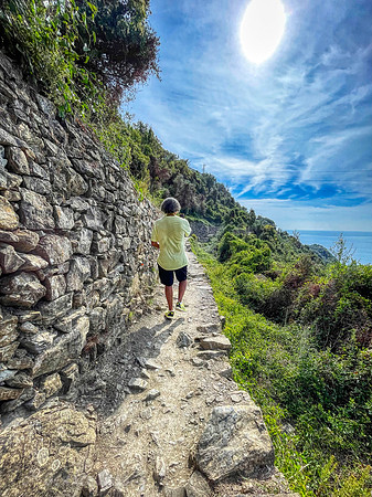 On the trail to Corniglia.