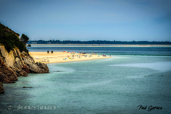 Praia da Figuerinha
