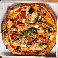 The best overall pizza in our Italy vacation. Mama Mia's Pizza.