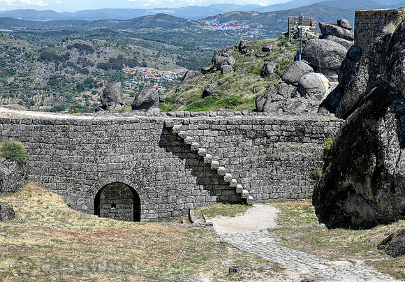 Monsanto Castle